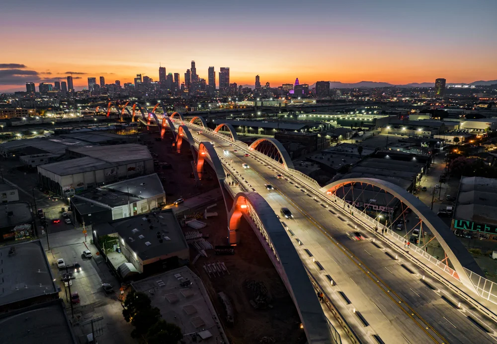 Bridges & Pipelines